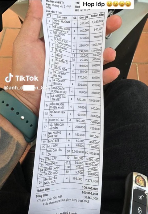 Ảnh vui 14-2: 'Cô Tấm' nào rơi hài trên đường đi lễ xuân đầu năm?- Ảnh 6. Họp lớp đầu năm...