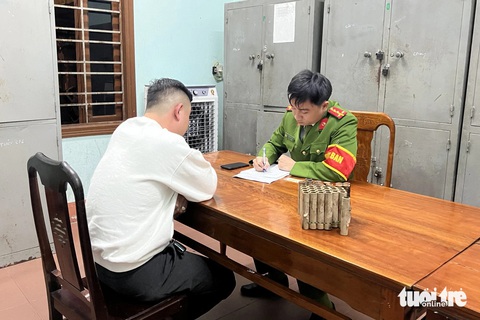 Xử phạt 105 người đốt pháo nổ trái phép ở Quảng Trị trong dịp Tết- Ảnh 1. Công an Quảng Trị quyết liệt xử lý đốt pháo nổ trái phép - Ảnh: Công an Quảng Trị