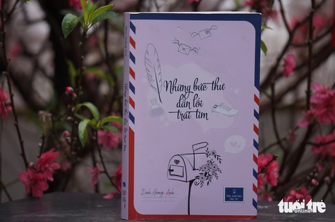 Ngày lễ Tình nhân, đọc cuốn sách Những bức thư dẫn lối trái tim có thể là một lựa chọn thú vị - Ảnh: T.ĐIỂU Ngày lễ Tình nhân, đọc cuốn sách Những bức thư dẫn lối trái tim có thể là một lựa chọn thú vị - Ảnh: T.ĐIỂU
