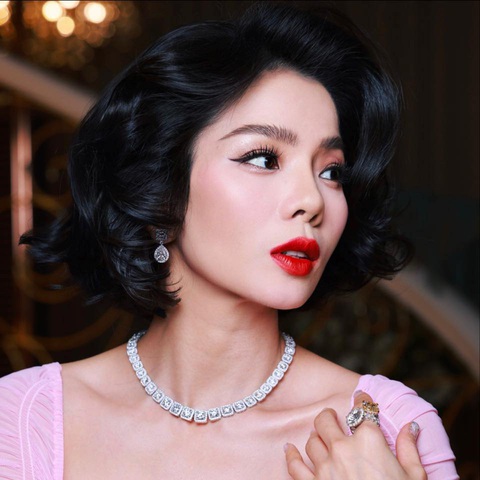 Lệ Quyên hát mượt mà ca khúc Lệ Quyên hát mượt mà ca khúc