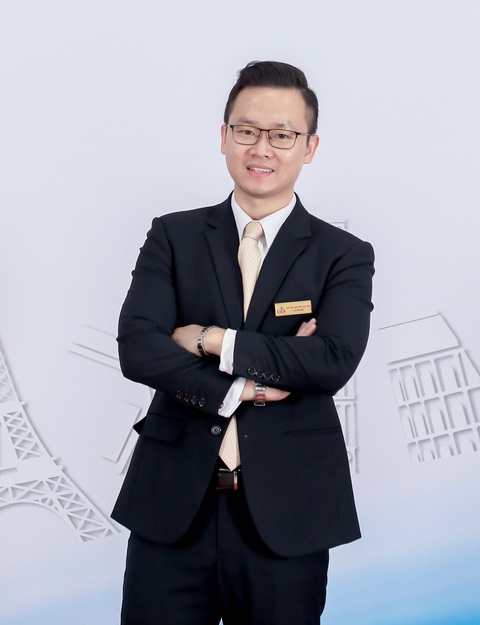 Lên kế hoạch học tiếng Anh với chi phí 'hạt dẻ' sau Tết- Ảnh 1. Tiến sĩ Đỗ Hữu Nguyên Lộc - Ảnh: NVCC