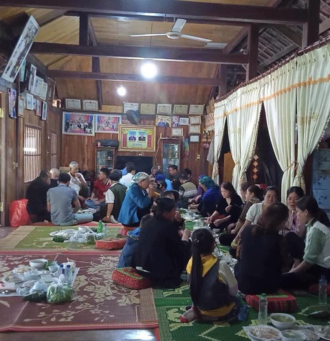 Lên bản Bo đón Tết- Ảnh 3. Lên bản Bo đón Tết- Ảnh 3.