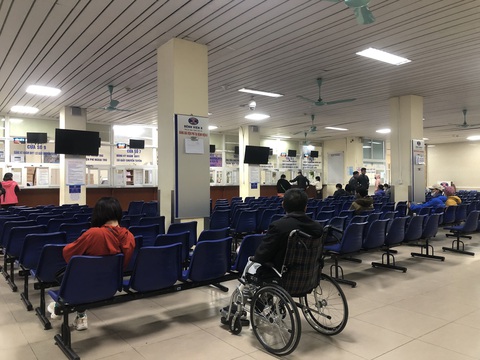 Khác với khung cảnh đông đúc, ngày đầu năm Bệnh viện K vắng vẻ hơn - Ảnh: DƯƠNG LIỄU Khác với khung cảnh đông đúc, ngày đầu năm Bệnh viện K vắng vẻ hơn - Ảnh: DƯƠNG LIỄU