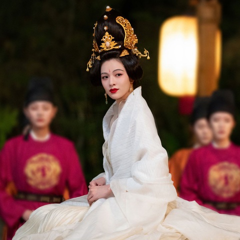Chung Sở Hy Chung Sở Hy trong Đại đường địch công án