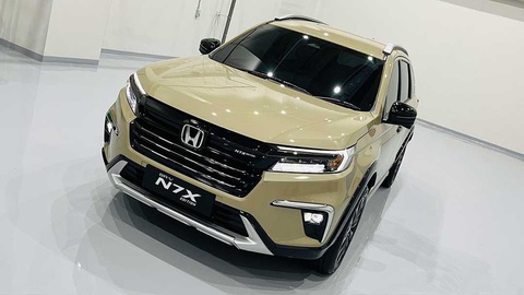 Honda BR-V thêm bản mới, thay đổi nhỏ giọt, có chi tiết ăn theo HR-V- Ảnh 6. Ngoài các thay đổi trên, Honda BR-V N7X có trang bị không khác gì các phiên bản thường. Xe vẫn sử dụng động cơ 1.5L DOHC I-VTEC công suất cực đại 119 mã lực và mô men xoắn cực đại 145Nm, kết hợp với hộp số MT 6 cấp hoặc CVT - Ảnh: AutoFun