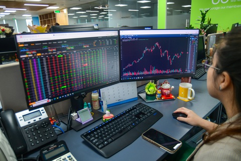 Chứng khoán khai xuân, cá nhân hồ hởi- Ảnh 1. VN-Index tuần sau Tết đã vượt ngưỡng cản tâm lý 1.200 - Ảnh: QUANG ĐỊNH