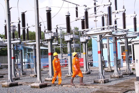 10 năm đưa điện ra đảo ngọc Phú Quốc- Ảnh 1. Vận hành trạm 110kV tại Phú Quốc cấp điện cho đảo ngọc
