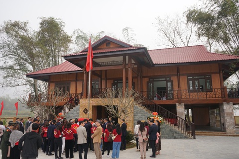 Khánh thành khu tưởng niệm Tổng Chúp- Ảnh 2. Nhà văn hóa tại khu tưởng niệm Tổng Chúp - Ảnh: VŨ TUẤN