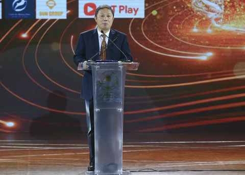 Hoàng Đức, Kim Thanh là Quả bóng vàng Việt Nam 2023- Ảnh 12. Phó chủ tịch UBND TP.HCM Dương Anh Đức phát biểu khai mạc - Ảnh: QUANG THỊNH