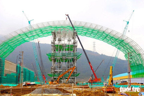 Doanh nghiệp xin khảo sát vị trí nhận chìm 3 triệu m3 vật chất nạo vét xuống biển- Ảnh 1. Một góc dự án Nhà máy nhiệt điện Vũng Áng II - Ảnh: LÊ MINH