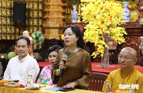 Số người hiến mô tạng ở Việt Nam thấp nhất thế giới- Ảnh 1. Bà Nguyễn Thị Kim Tiến - chủ tịch Hội Vận động hiến mô, bộ phận cơ thể người Việt Nam - cho hay số lượng người hiến mô tạng tại Việt Nam thấp nhất trên thế giới - Ảnh: XUÂN MAI