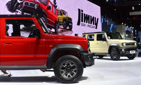 Suzuki Jimny 5 cửa chốt 1.200 đơn đặt hàng chỉ sau 3 ngày ra mắt- Ảnh 1. Suzuki Jimny 5 cửa chọn sân chơi IIMS 2024 làm điểm ra mắt Đông Nam Á - Ảnh: Kompas