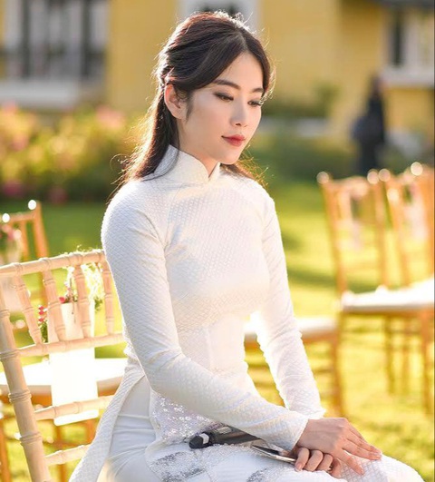 Nam Em livestream chia sẻ gây tranh cãi trên mạng xã hội - Ảnh: Facebook nhân vật Nam Em livestream chia sẻ gây tranh cãi trên mạng xã hội - Ảnh: Facebook nhân vật