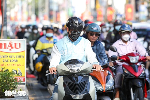 Thời tiết hôm nay 21-2: Nam Bộ nắng nóng giảm nhẹ, Bắc Bộ sáng sớm sương mù- Ảnh 1. Hôm nay 21-2, thời tiết nắng nóng vẫn diễn ra ở Nam Bộ - Ảnh: PHƯƠNG QUYÊN