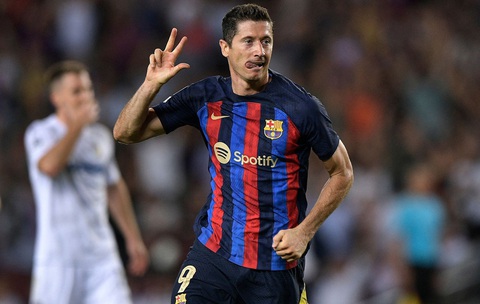 Lewandowski cần tỏa sáng ở Champions League để cứu vãn một mùa giải thất bại của Barca Ảnh: Getty Images Lewandowski cần tỏa sáng ở Champions League để cứu vãn một mùa giải thất bại của Barca - Ảnh: Getty Images
