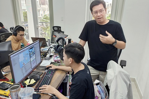 Anh Thái Thanh Liêm giới thiệu về start-up của mình - Ảnh: ĐỨC THIỆN Anh Thái Thanh Liêm giới thiệu về start-up của mình - Ảnh: ĐỨC THIỆN