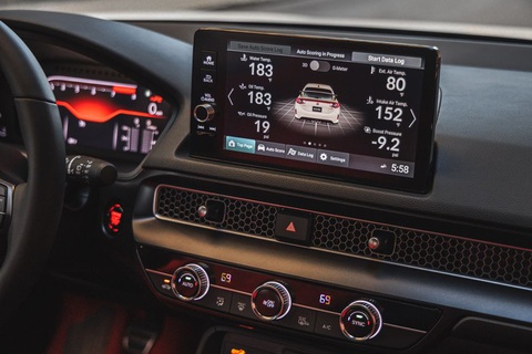 Chủ xe Honda Civic Type R biển ngũ quý 1: 'Xe phổ thông nhưng lái hay hơn xe sang'- Ảnh 8. Chủ xe Honda Civic Type R biển ngũ quý 1: 'Xe phổ thông nhưng lái hay hơn xe sang'- Ảnh 8.