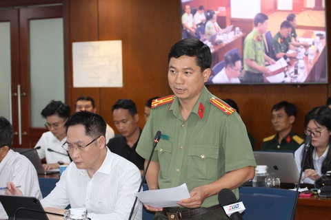 Tiến độ dự án cải tạo kênh Tham Lương - Bến Cát - rạch Nước Lên ra sao?- Ảnh 2. Thượng tá Lê Mạnh Hà - phó Phòng tham mưu, Công an TP - thông tin về tình hình tai nạn giao thông - Ảnh: T.N.