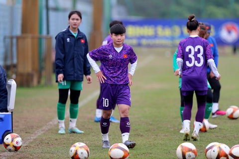 Chân sút chủ lực Ngọc Minh Chuyên của U20 nữ Việt Nam sẳn sàng phá lưới các đội bóng mạnh tại bảng Chân sút chủ lực Ngọc Minh Chuyên của U20 nữ Việt Nam sẵn sàng phá lưới các đội bóng mạnh tại bảng "tử thần" - Ảnh: HOÀNG TÙNG