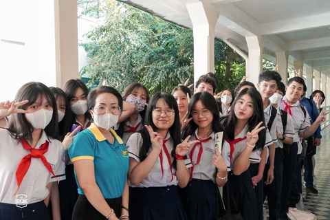 Nóng với kỳ thi 'khó hơn cả vào đại học'- Ảnh 1. Trường THPT Lê Quý Đôn, Q.3, TP.HCM đón tiếp học sinh lớp 9 nhiều trường THCS đến tìm hiểu môi trường học tập - Ảnh: MINH TÂM