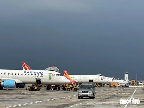 Vì sao Bamboo Airways loại dòng máy bay Embraer E190?- Ảnh 1. Bamboo Airways tiếp tục giảm số lượng máy bay, trong đó mới nhất sẽ dừng bay Côn Đảo - Ảnh: CÔNG TRUNG