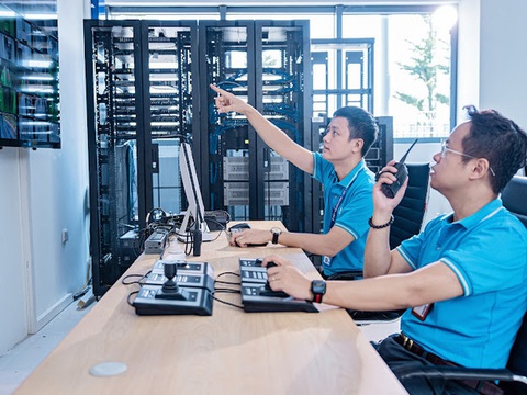 Chuyển đổi số: Vấn đề thể chế- Ảnh 1. Bộ Thông tin và Truyền thông xác định trong năm 2024 sẽ đẩy mạnh chuyển đổi số quốc gia gắn với phát triển kinh tế số, xã hội số - Ảnh: LÊ SƠN