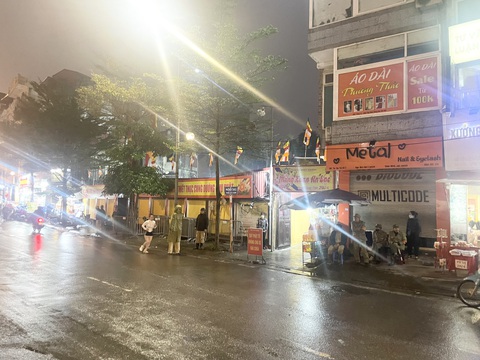 Không có người dân tràn ra đường dự khóa lễ cầu an tối 23-2 - Ảnh: VÂN NGUYỄN Không có người dân tràn ra đường dự khóa lễ cầu an tối 23-2 - Ảnh: VÂN NGUYỄN