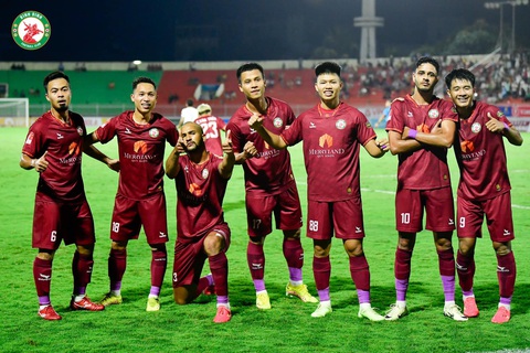 CLB Bình Định không đặt mục tiêu tranh ngôi vô địch dù đang nằm trong top 3 dẫn đầu V-League 2023 - 2024 sau 10 vòng đấu - Ảnh: BĐFC CLB Bình Định không đặt mục tiêu tranh ngôi vô địch dù đang nằm trong nhóm dẫn đầu V-League 2023 - 2024 sau 10 vòng đấu - Ảnh: BĐFC