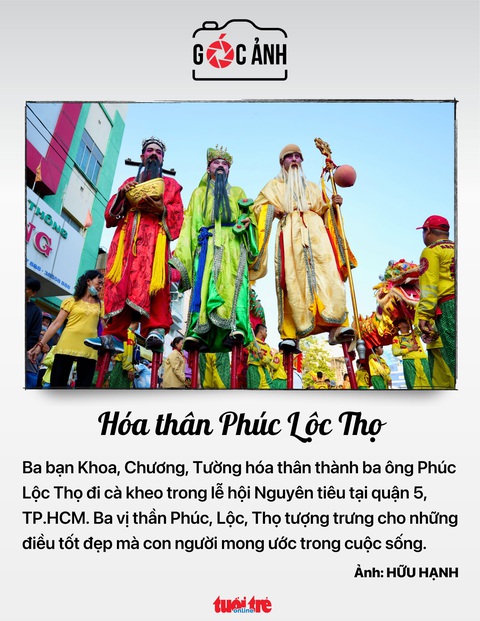 Hoá thân Phúc Lộc Thọ - Ảnh: HỮU HẠNH Hóa thân Phúc Lộc Thọ - Ảnh: HỮU HẠNH