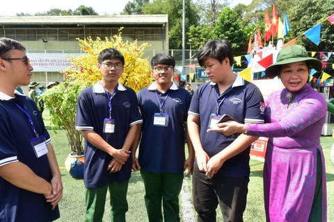 Tin tức sáng 20-3: TP.HCM còn hơn 80 phường sau sáp nhập - Ảnh 1. Tin tức sáng 20-3: TP.HCM có thể còn hơn 80 phường, xã sau sáp nhập - Ảnh 1.