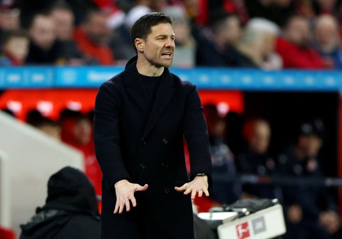 Tin tức thể thao sáng 2-3: Bayern Munich lại mất điểm ở Bundesliga- Ảnh 2. Alonso đang phân vân tìm điểm đến phù hợp - Ảnh: REUTERS