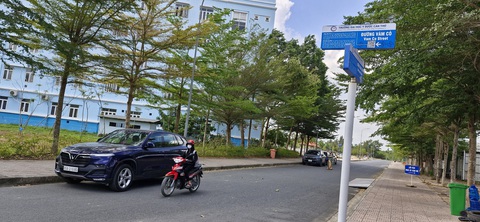 Tò mò với cổng trường đặt theo tên 9 cửa sông Cửu Long- Ảnh 2. Đường nội bộ của Trường đại học Y Dược Cần Thơ đặt theo tên các con sông tại Đồng bằng sông Cửu Long - Ảnh: LÊ DÂN