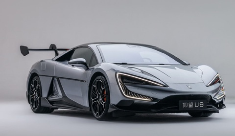 BYD YangWang U9: Siêu xe Trung Quốc đấu Lamborghini, Ferrari bằng thông số khủng, giá rẻ- Ảnh 1. BYD YangWang U9 mang thiết kế chuẩn khung siêu xe với mũi nhọn, trần cong, hông thon tối ưu khí động học và không có điểm nhấn quá sáng tạo với các siêu xe đang có mặt trên thị trường - Ảnh: BYD