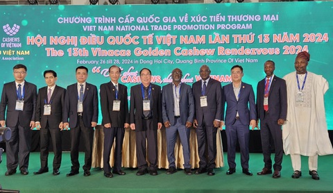 Ngành điều đau đầu với tình trạng 'tranh mua - tranh bán'- Ảnh 2. Là khu vực cung ứng lượng lớn điều thô cho thế giới, hội nghị có sự tham gia đông đảo các doanh nghiệp đến từ châu Phi - Ảnh: N.TRÍ