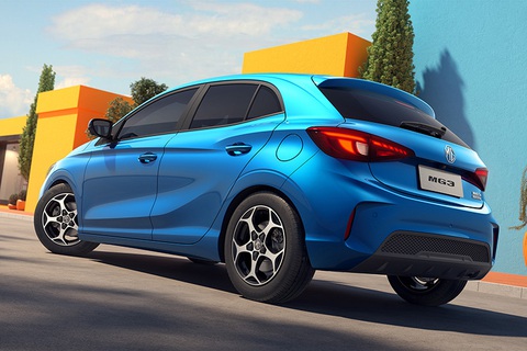 MG3 đời mới ra mắt, nâng cấp toàn diện đấu Toyota Yaris- Ảnh 2. Nhìn chung, thiết kế bên ngoài MG3 mới năng động hơn hẳn bản cũ có phần nhạt nhòa - Ảnh: MG