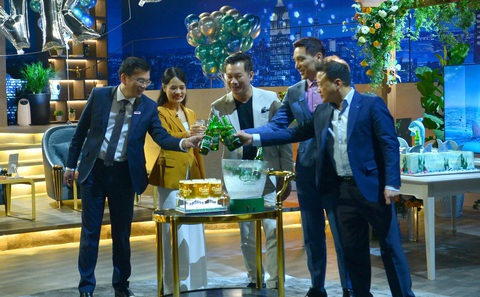 Shark Tank 6: Trải nghiệm đầy hưng phấn sau những thương vụ ‘triệu đô’- Ảnh 1. Shark Tank 6: Trải nghiệm đầy hưng phấn sau những thương vụ ‘triệu đô’- Ảnh 1.