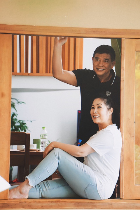 Hồng Vân chia sẻ bí quyết giữ lửa hôn nhân với Lê Tuấn Anh- Ảnh 3. Hồng Vân chia sẻ bí quyết giữ lửa hôn nhân với Lê Tuấn Anh- Ảnh 3.