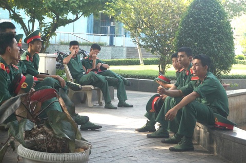 Cuộc thi ảnh Tuổi Xanh: Đồng đội- Ảnh 1. Bức ảnh mang tên “Đồng đội” được học sinh gửi đến Hội thi sáng tác ảnh Tuổi Xanh - Ảnh: VÕ KHÁNH NGÂN