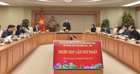 Phó thủ tướng: Sáp nhập huyện, xã 'sướng hay khổ đều cơ sở chịu'- Ảnh 3. Quang cảnh phiên họp - Ảnh: GIA HÂN