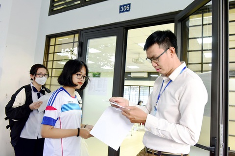 Nhiều kỳ thi đầu vào đại học, thí sinh có thêm cơ hội?- Ảnh 1. Thí sinh tham dự kỳ thi đánh giá năng lực của Đại học Quốc gia TP.HCM năm 2023 - Ảnh: DUYÊN PHAN