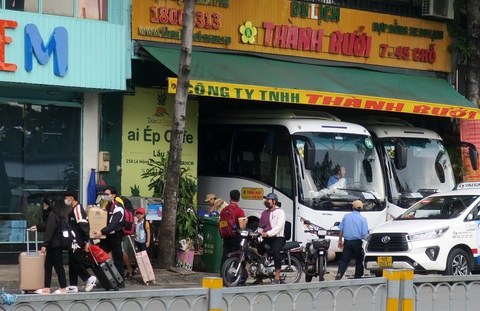 Thành Bưởi được cấp lại giấy phép kinh doanh vận tải- Ảnh 1. Xe Thành Bưởi trước khi bị đình chỉ hoạt động vào cuối năm 2023 - Ảnh: T.T.D.