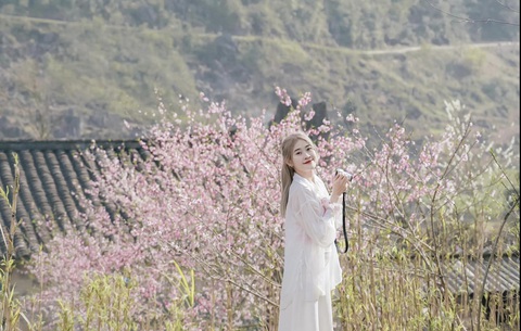Mùa xuân ngọt ngào tại bản Lao Xa (huyện Đồng Văn, Hà Giang) - Ảnh: Phương Tali Mùa xuân ngọt ngào tại bản Lao Xa (huyện Đồng Văn, Hà Giang) - Ảnh: PHƯƠNG TALI