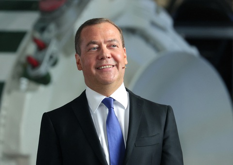 Phó chủ tịch Hội đồng an ninh Liên bang Nga Dmitry Medvedev chỉ trích tổng thống Pháp có những hoang tưởng về sự vĩ đại - Ảnh: AFP Phó chủ tịch Hội đồng An ninh Liên bang Nga Dmitry Medvedev chỉ trích tổng thống Pháp có những hoang tưởng về sự vĩ đại - Ảnh: AFP