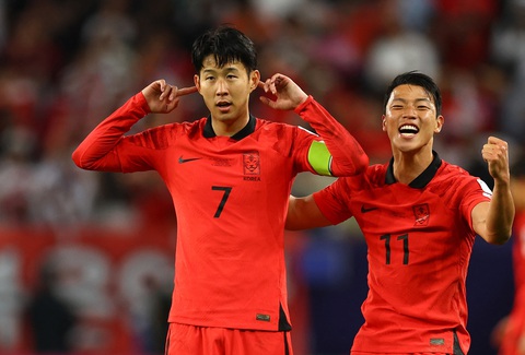 Son Heung Min ghi bàn, Hàn Quốc hạ Úc ở tứ kết Asian Cup 2023- Ảnh 1. Niềm vui của Son Heung Min sau khi ghi bàn vào lưới tuyển Úc ở tứ kết Asian Cup 2023 - Ảnh: REUTERS