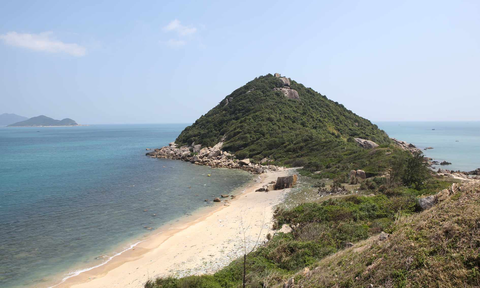 Khoảnh khắc Tết của tôi: Đón xuân an lành cùng con gái ở Phú Yên- Ảnh 6. Khung cảnh đẹp hoang sơ - Ảnh: GIA TIẾN
