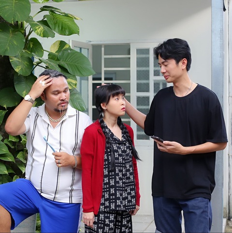 Âm thầm tung loạt hài Tết 2024, FapTV vẫn hút triệu view- Ảnh 4. FapTV hiện vẫn đang là nhóm hài có lượt người hâm mộ khủng nhất trong thị trường phim chiếu mạng