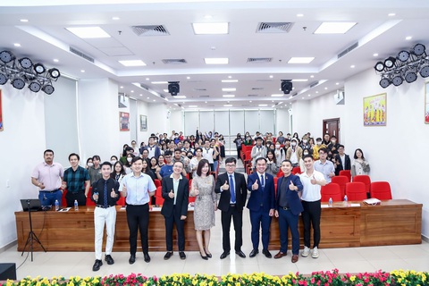 Nộp hồ sơ xét học bạ sớm, săn học bổng tại trường đại học song ngữ- Ảnh 4. Nộp hồ sơ xét học bạ sớm, săn học bổng tại trường đại học song ngữ- Ảnh 4.