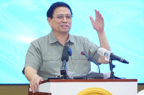 Thủ tướng Phạm Minh Chính: Bộ ngành phân cấp quyền cho TP.HCM, xin cho dễ sinh tiêu cực- Ảnh 1. Thủ tướng Phạm Minh Chính phát biểu tại phiên họp về nghị quyết 98, sáng 3-2 - Ảnh: HỮU HẠNH