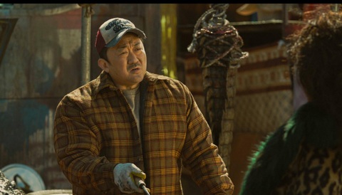 Tin tức giải trí 4-2: Ngọc Trinh ôm cha xúc động khi trở về nhà sau phiên tòa- Ảnh 3. Ma Dong Seok trong Badland Hunters - Ảnh: Netflix