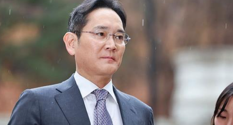 Chủ tịch Samsung được tòa tuyên trắng án liên quan vụ sáp nhập năm 2015- Ảnh 1. Chủ tịch Samsung Lee Jae Yong - Ảnh: YONHAP